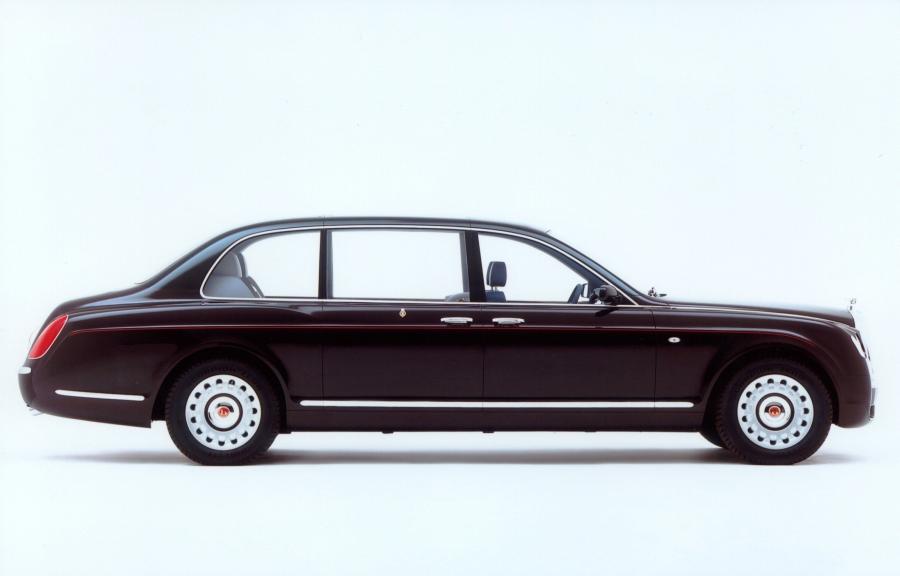  Bentley State Limousine 2002 года  (фото 2 из 9)
